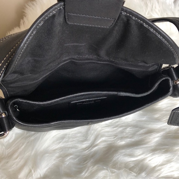 Coach Authentic Shoulder Bag - Picture 5 of 7
